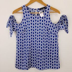 Banana Republic Blouse. Blue and White Geometric